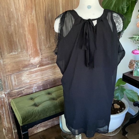 Black polyester evening dress. - Picture 2 of 6